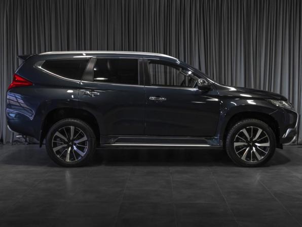 Mitsubishi Pajero Sport III с пробегом 2018 года, цена 3 299 000 рублей, 44434 км, внедорожник, Автокод Объявления