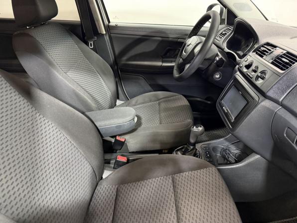 Skoda Fabia II Рестайлинг с пробегом 2011 года, цена 689 000 рублей, 118817 км, хэтчбек, Автокод Объявления