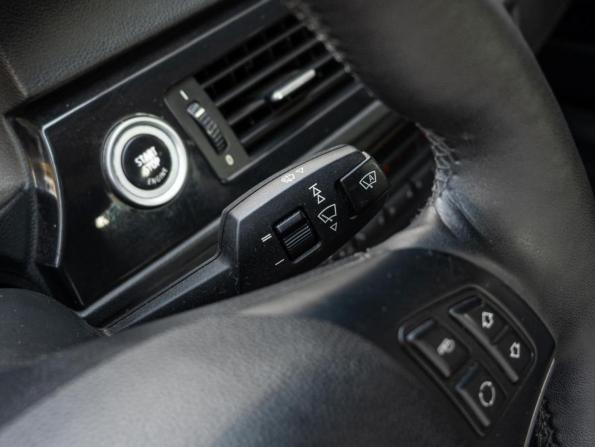 BMW 3 серии V (E90/E91/E92/E93) Рестайлинг с пробегом 2010 года, цена 1 290 000 рублей, 268409 км, седан, Автокод Объявления