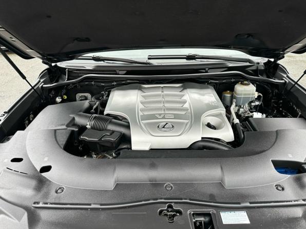 Lexus LX III Рестайлинг 2 с пробегом 2018 года, цена 6 290 000 рублей, 258716 км, внедорожник, Автокод Объявления