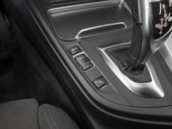 BMW 4 серии F32/F33/F36 Рестайлинг с пробегом 2017 года, цена 3 030 000 рублей, 113933 км, купе, Автокод Объявления