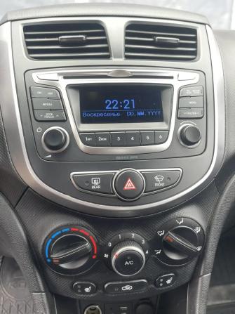 Hyundai Solaris I Рестайлинг с пробегом 2015 года, цена 1 050 000 рублей, 117000 км, седан, Автокод Объявления