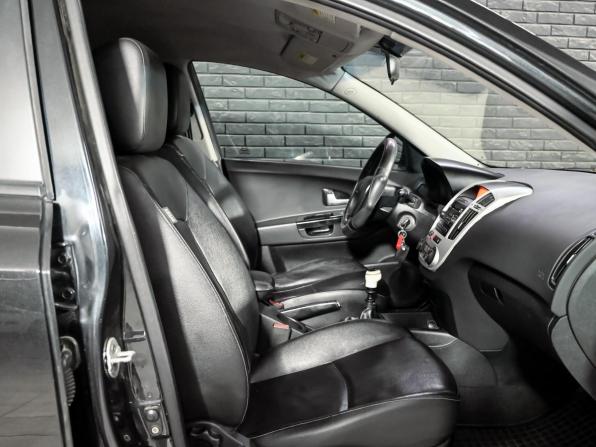 Kia Ceed I с пробегом 2008 года, цена 500 000 рублей, 375897 км, хэтчбек, Автокод Объявления