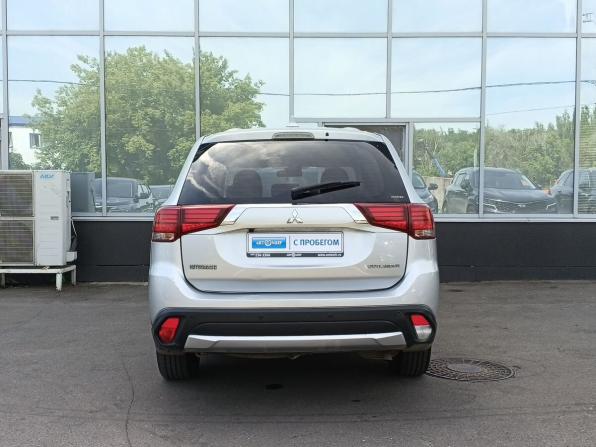 Mitsubishi Outlander III Рестайлинг 2 с пробегом 2017 года, цена 1 849 000 рублей, 189511 км, внедорожник, Автокод Объявления