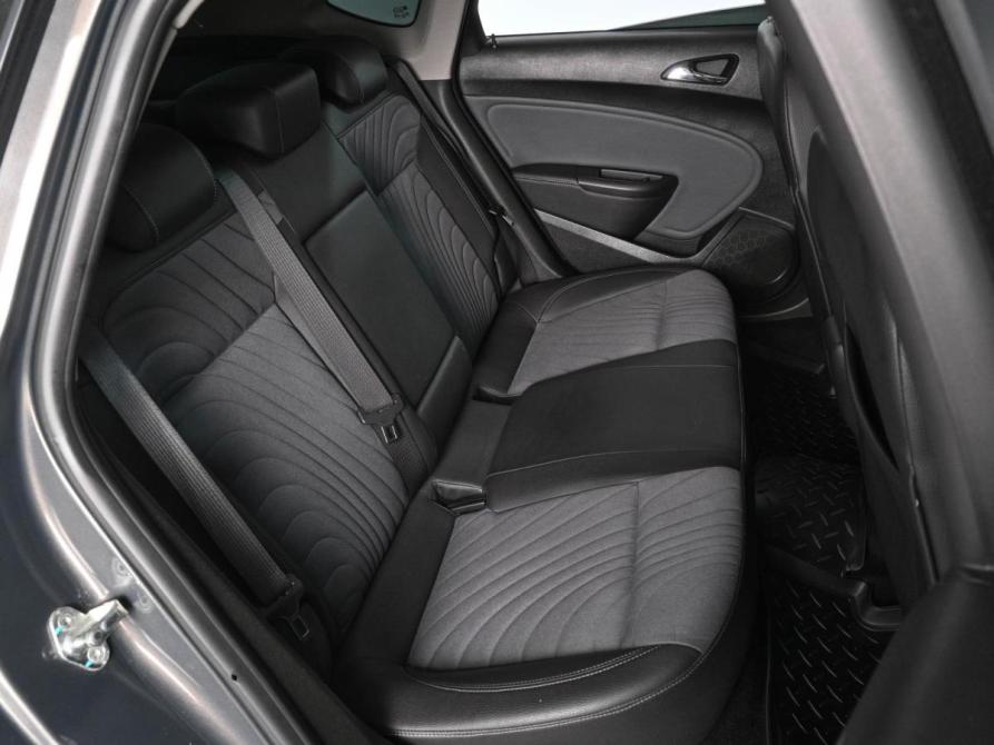 Opel Astra J Рестайлинг Ростов-на-Дону  - изображение 7