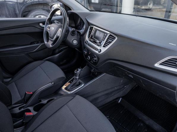 Hyundai Accent V Рестайлинг с пробегом 2023 года, цена 1 562 624 рубля, 49128 км, седан, Автокод Объявления