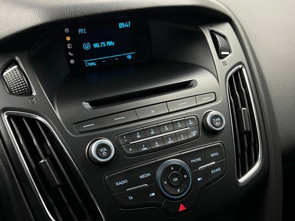 Ford Focus III Рестайлинг с пробегом 2017 года, цена 955 000 рублей, 168078 км, хэтчбек, Автокод Объявления