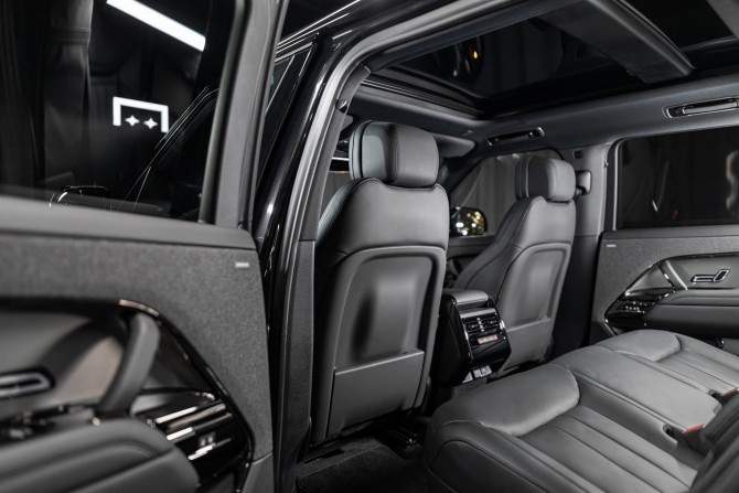 Новый Land Rover Range Rover Sport III 2024 года, цена 22 035 100 рублей, внедорожник, Автокод Объявления