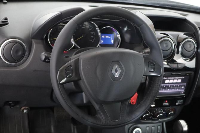 Renault Duster I Рестайлинг с пробегом 2018 года, цена 1 049 000 рублей, 166000 км, внедорожник, Автокод Объявления