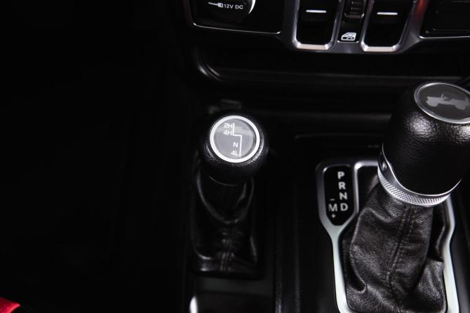 Jeep Wrangler IV (JL) с пробегом 2019 года, цена 3 649 000 рублей, 116306 км, внедорожник, Автокод Объявления