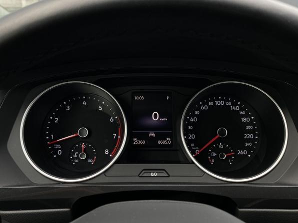 Volkswagen Tiguan II Рестайлинг с пробегом 2021 года, цена 3 279 000 рублей, 25358 км, внедорожник, Автокод Объявления