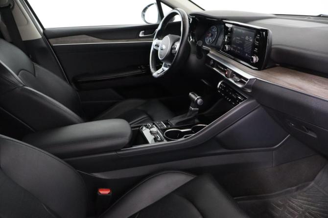 Kia K5 III с пробегом 2021 года, цена 2 399 000 рублей, 55000 км, седан, Автокод Объявления