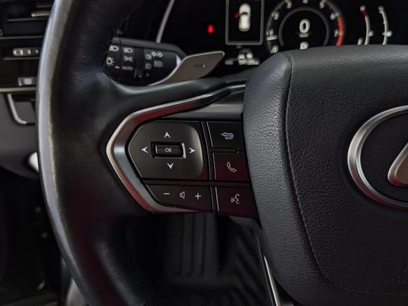 Lexus RX V с пробегом 2023 года, цена 7 200 000 рублей, 59058 км, внедорожник, Автокод Объявления