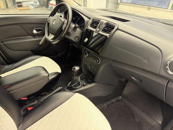 Renault Logan II с пробегом 2014 года, цена 609 900 рублей, 143380 км, седан, Автокод Объявления