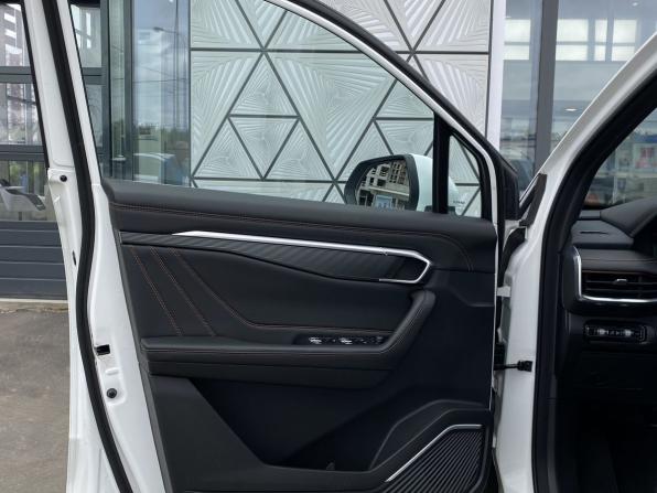 Geely Okavango I Рестайлинг с пробегом 2024 года, цена 2 789 000 рублей, 44258 км, внедорожник, Автокод Объявления