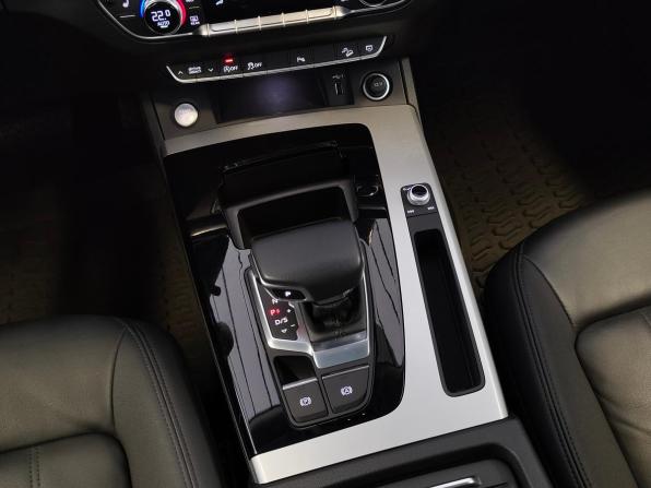Audi Q5 II (FY) Рестайлинг с пробегом 2021 года, цена 3 646 000 рублей, 135033 км, внедорожник, Автокод Объявления