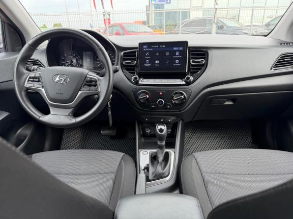 Hyundai Solaris II Рестайлинг с пробегом 2021 года, цена 1 700 000 рублей, 59000 км, седан, Автокод Объявления
