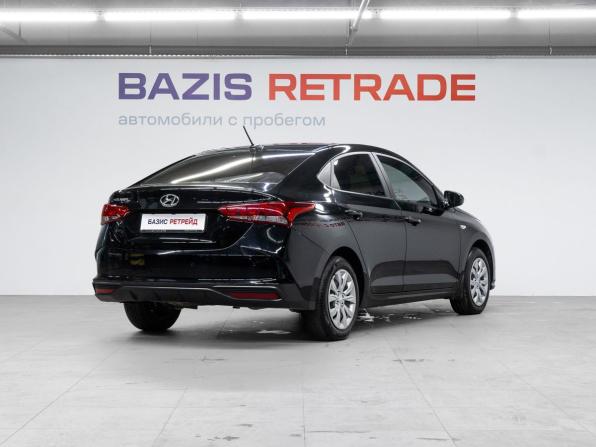 Hyundai Solaris II Рестайлинг с пробегом 2022 года, цена 1 680 000 рублей, 120537 км, седан, Автокод Объявления