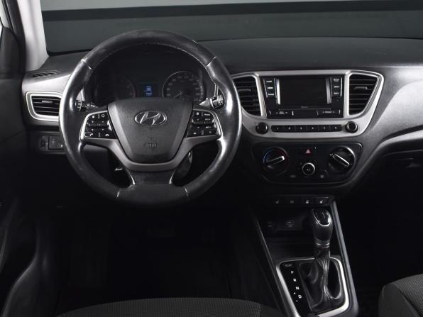 Hyundai Solaris II с пробегом 2019 года, цена 1 245 999 рублей, 177574 км, седан, Автокод Объявления