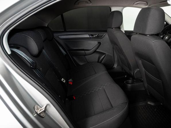 Skoda Rapid II с пробегом 2020 года, цена 1 575 000 рублей, 81356 км, лифтбек, Автокод Объявления