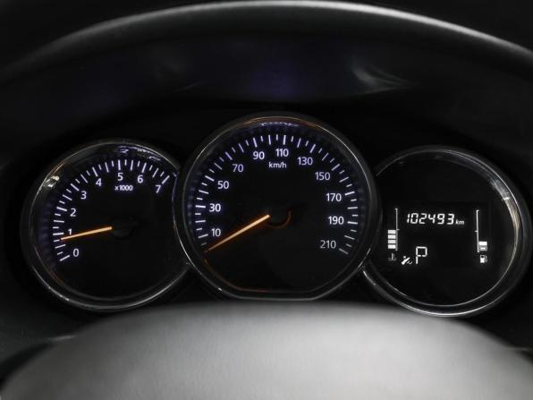Renault Logan II Рестайлинг с пробегом 2019 года, цена 997 000 рублей, 102492 км, седан, Автокод Объявления