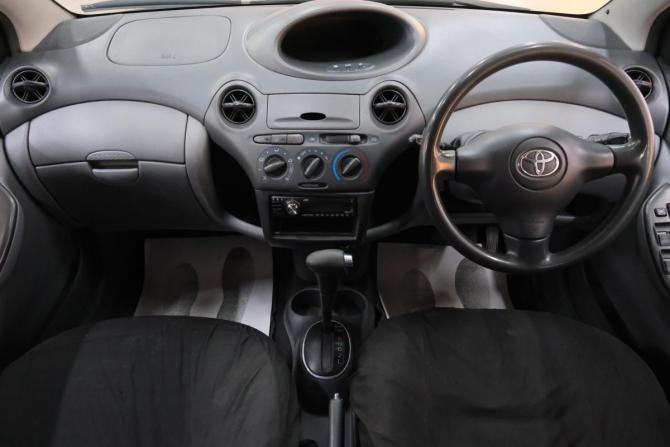 Toyota Vitz I (P10) с пробегом 2002 года, цена 399 000 рублей, 400000 км, хэтчбек, Автокод Объявления