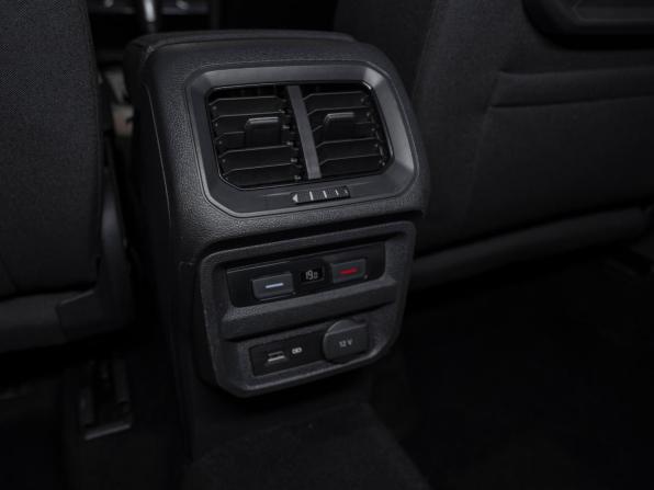 Volkswagen Tiguan II Рестайлинг с пробегом 2020 года, цена 2 320 000 рублей, 136862 км, внедорожник, Автокод Объявления