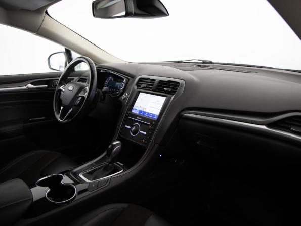 Ford Mondeo V с пробегом 2015 года, цена 1 599 000 рублей, 151430 км, седан, Автокод Объявления