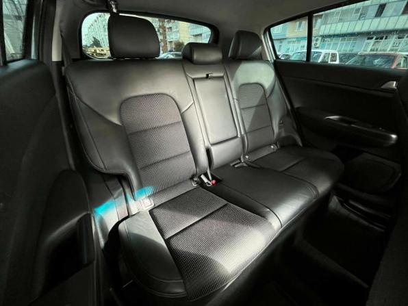 Kia Sportage IV с пробегом 2018 года, цена 1 599 000 рублей, 197238 км, внедорожник, Автокод Объявления