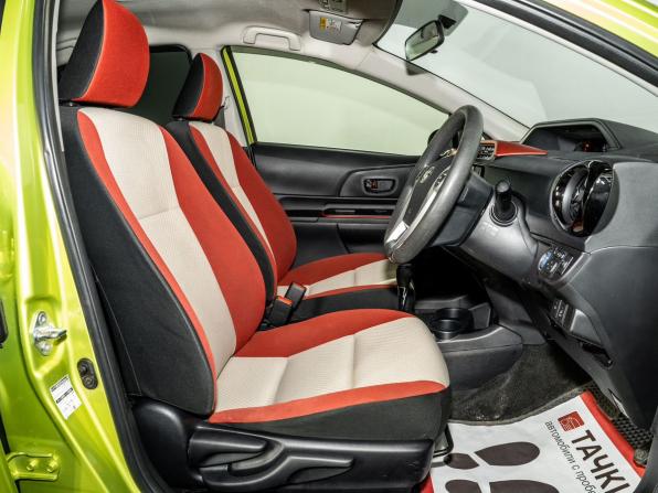 Toyota Aqua I Рестайлинг с пробегом 2015 года, цена 960 500 рублей, 99500 км, хэтчбек, Автокод Объявления