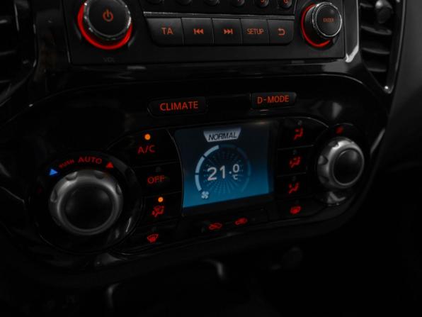 Nissan Juke I с пробегом 2012 года, цена 960 000 рублей, 106657 км, внедорожник, Автокод Объявления