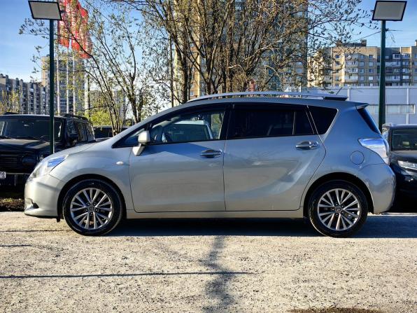 Toyota Verso I Рестайлинг с пробегом 2012 года, цена 1 209 000 рублей, 187000 км, компактвэн, Автокод Объявления