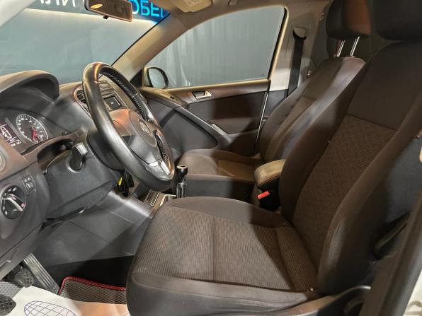Volkswagen Tiguan I Рестайлинг с пробегом 2012 года, цена 1 070 000 рублей, 197607 км, внедорожник, Автокод Объявления