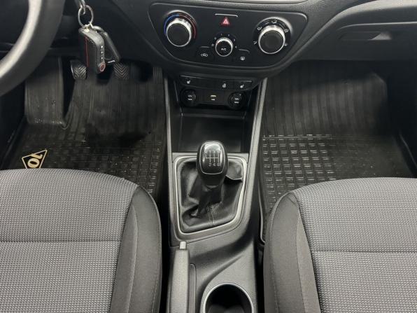 Hyundai Solaris II Рестайлинг с пробегом 2021 года, цена 1 689 000 рублей, 43362 км, седан, Автокод Объявления