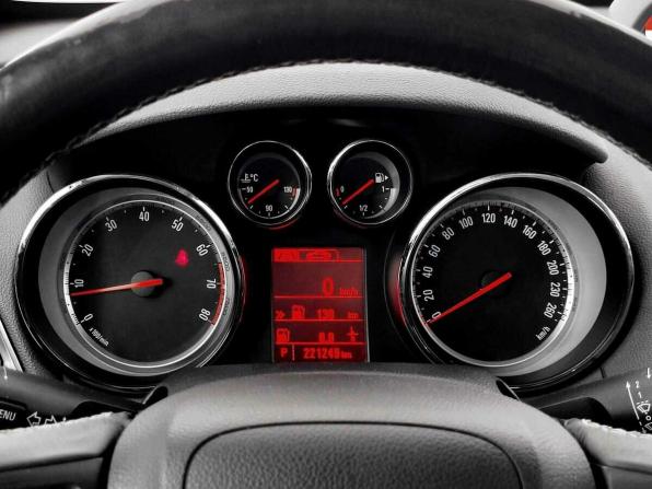 Opel Mokka I с пробегом 2014 года, цена 845 000 рублей, 221249 км, внедорожник, Автокод Объявления