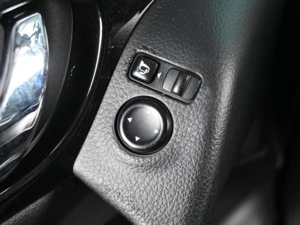 Nissan Qashqai II с пробегом 2015 года, цена 1 500 000 рублей, 108266 км, внедорожник, Автокод Объявления