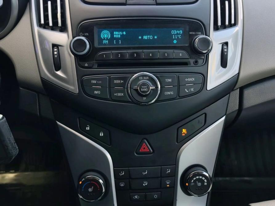 Chevrolet Cruze I Рестайлинг Санкт-Петербург  - изображение 14