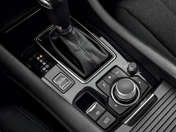 Mazda 6 III (GJ) Рестайлинг 2 с пробегом 2020 года, цена 2 200 000 рублей, 159750 км, седан, Автокод Объявления