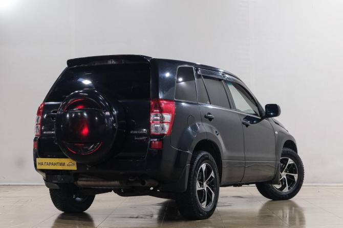 Suzuki Escudo III с пробегом 2006 года, цена 1 069 000 рублей, 392000 км, внедорожник, Автокод Объявления
