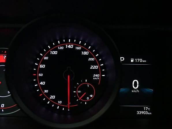 Hyundai Elantra VII (CN7) с пробегом 2022 года, цена 1 987 000 рублей, 33903 км, седан, Автокод Объявления