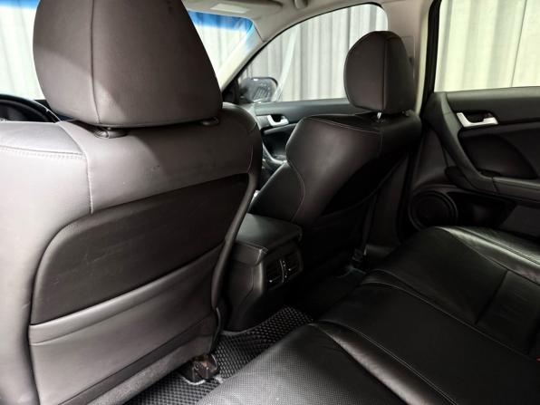 Honda Accord VIII Рестайлинг с пробегом 2012 года, цена 1 599 000 рублей, 179200 км, седан, Автокод Объявления