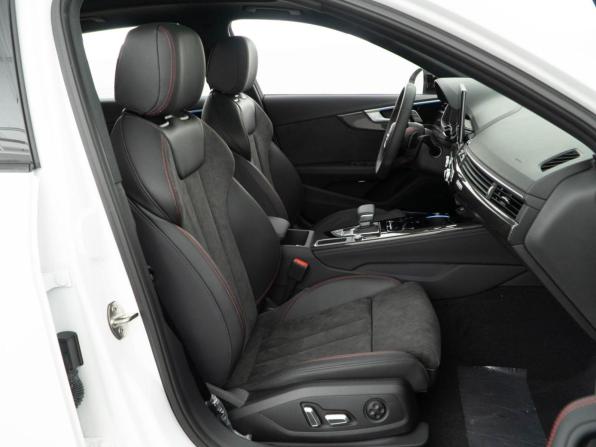 Audi A4 V (B9) Рестайлинг с пробегом 2025 года, цена 6 054 444 рубля, 80 км, седан, Автокод Объявления