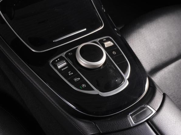 Mercedes-Benz E-Класс V (W213 S213 C238) с пробегом 2020 года, цена 2 660 000 рублей, 220068 км, седан, Автокод Объявления