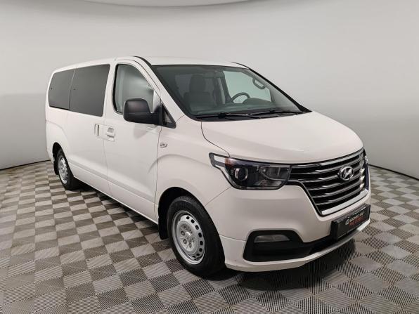 Hyundai H-1 II Рестайлинг 2 с пробегом 2021 года, цена 3 299 000 рублей, 171288 км, минивэн, Автокод Объявления