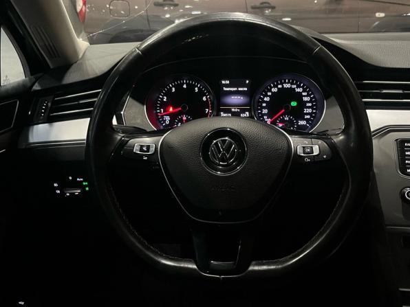 Volkswagen Passat B8 с пробегом 2016 года, цена 1 599 000 рублей, 208515 км, седан, Автокод Объявления