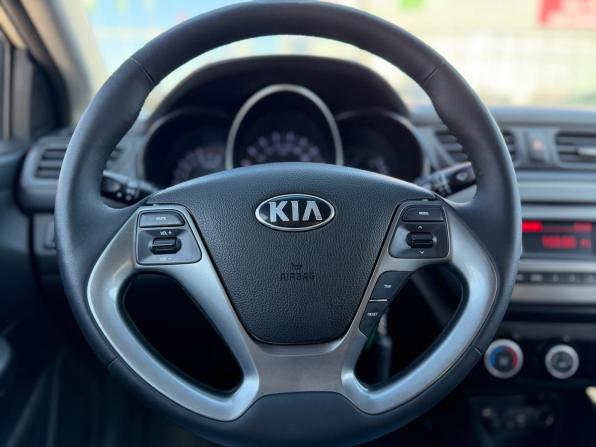 Kia Rio III Рестайлинг с пробегом 2016 года, цена 920 000 рублей, 97504 км, седан, Автокод Объявления