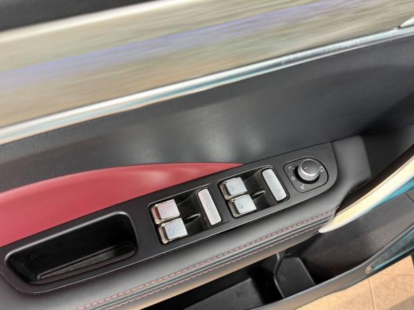 Geely Coolray I Рестайлинг с пробегом 2023 года, цена 1 990 000 рублей, 33604 км, внедорожник, Автокод Объявления