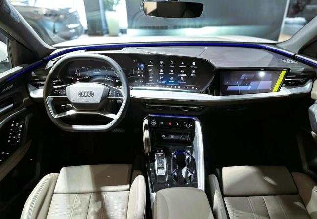 Audi Q5 III с пробегом 2025 года, цена 8 480 000 рублей, 23 км, внедорожник, Автокод Объявления