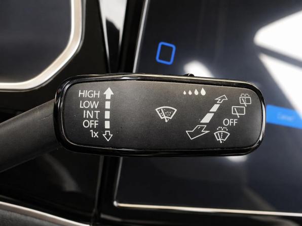 Jetta VS7 I Рестайлинг 1 с пробегом 2023 года, цена 2 057 000 рублей, 56750 км, внедорожник, Автокод Объявления