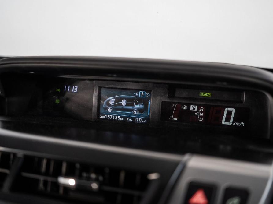 Toyota Prius Alpha I (ZVW40/41) Рестайлинг Иркутск  - изображение 12